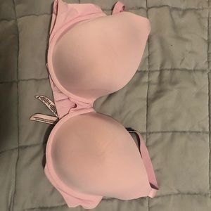 NWT Victoria’s Secret bra